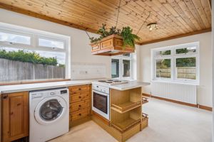 Photo 16- click for photo gallery